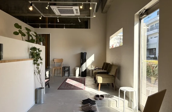 首や肩のつらさを、あきらめない。名東区の整骨院Lykkeで、ストレートネックのお悩みに向き合いませんか
